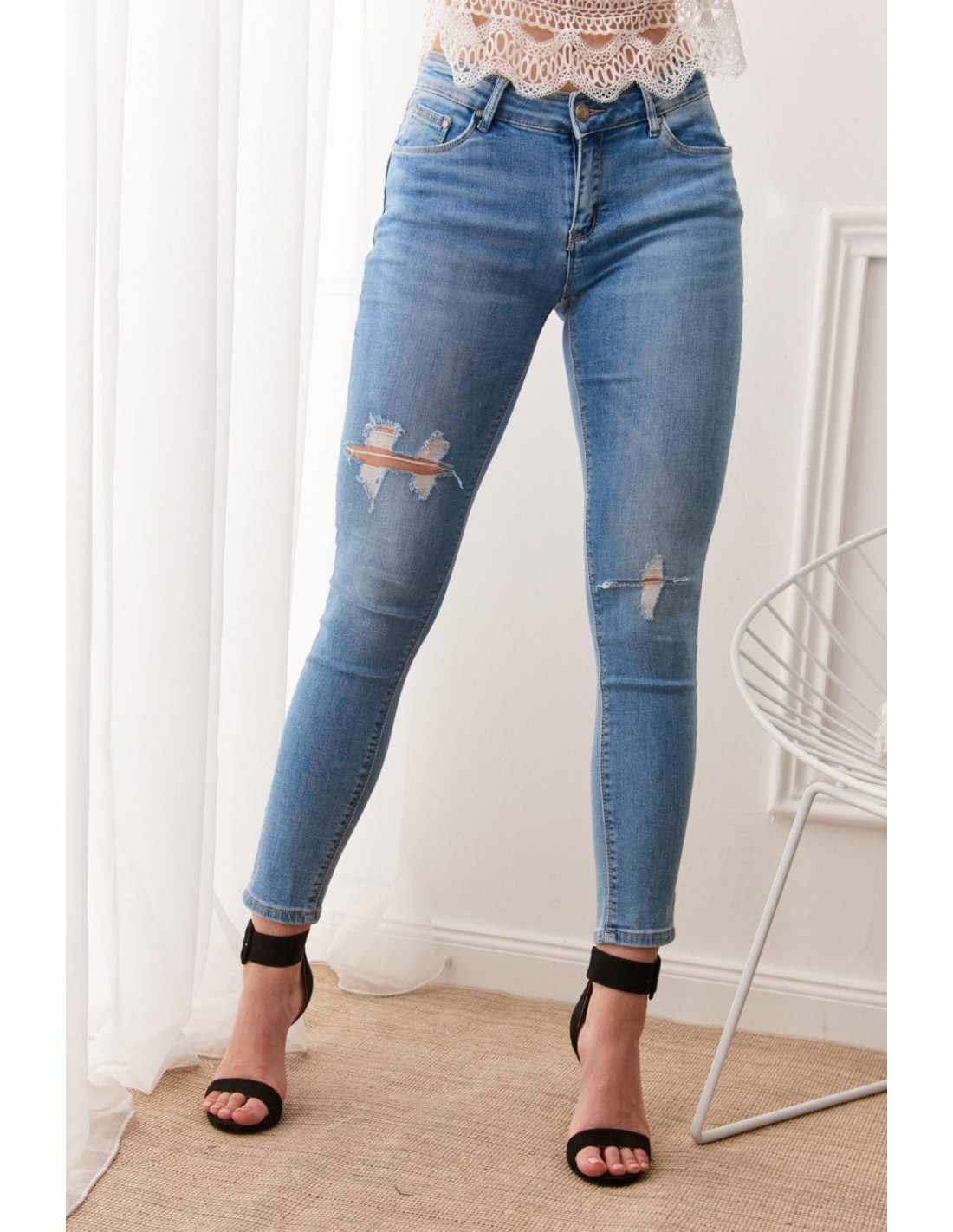 Women\'s denim pants with slits at the knees 7015 - Online store - Boutique